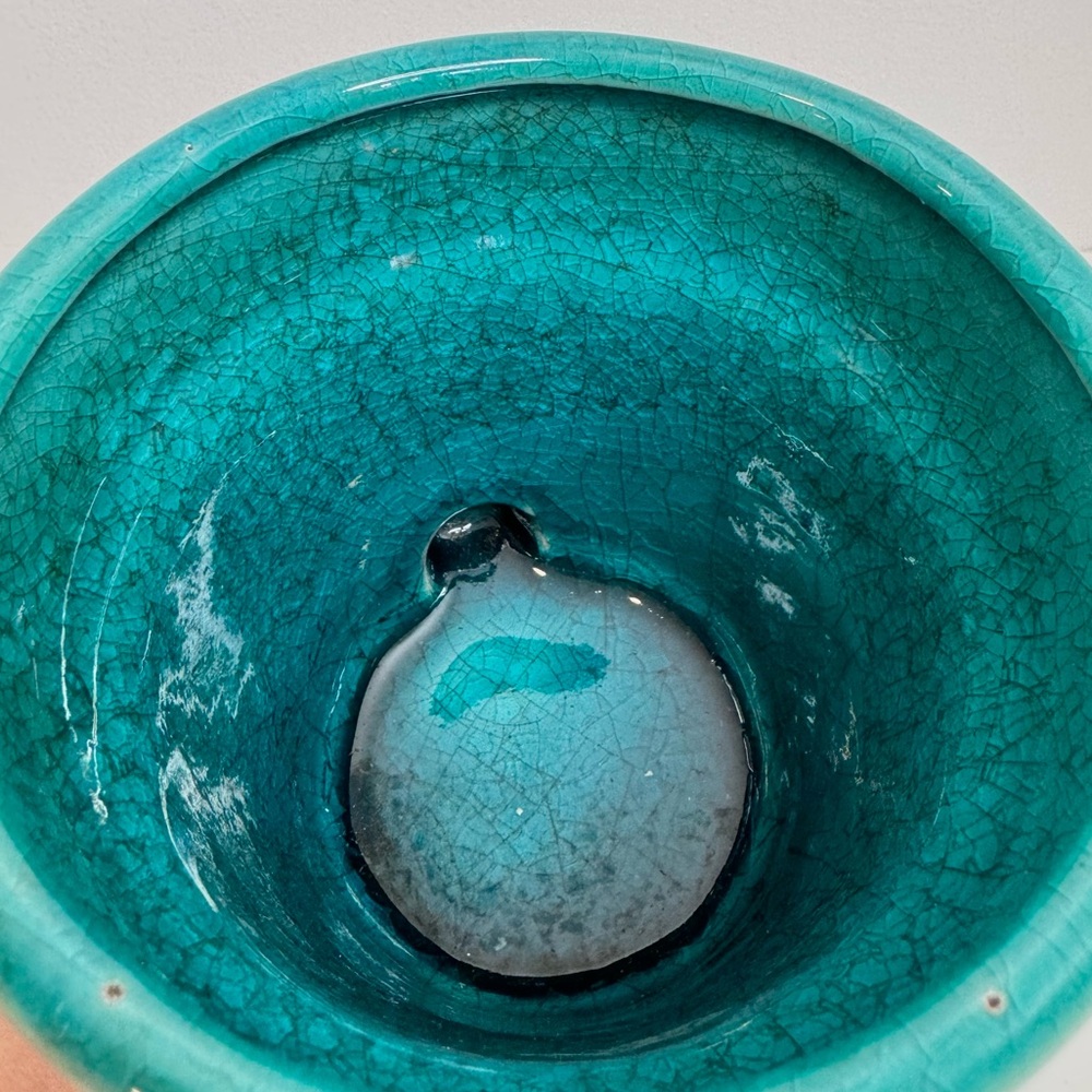 Gorgeous Teal Crackled Ceramic Glazed Planter With Built-In Drip Tray - Picture 3 of 4